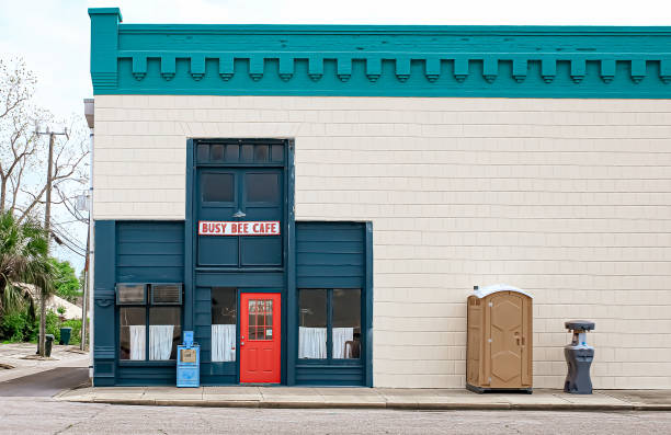 Porta potty delivery and setup in Rincon, GA